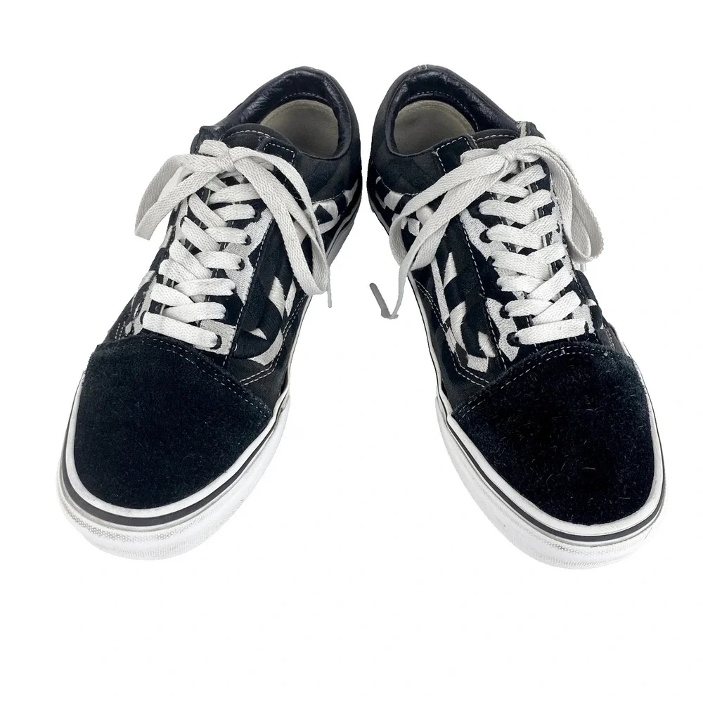 Vans Suede Tennis Shoes 7.5 Men, 9 Women Old Skool Statement Black Suede Leather